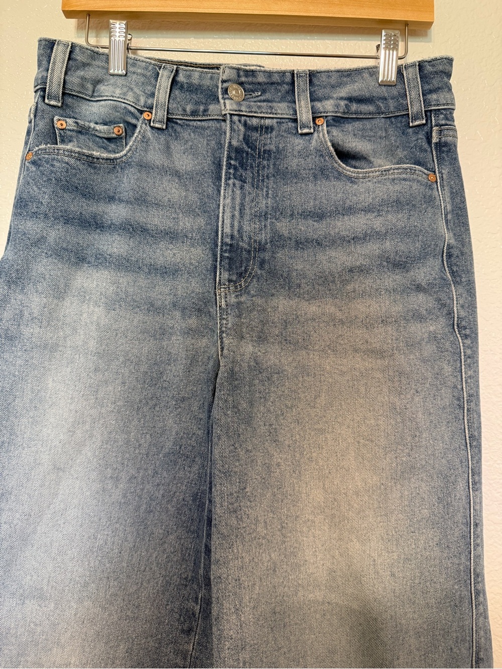 PAIGE SASHA Medium Blue High-Rise Wide Leg Jeans - Picture 7 of 15
